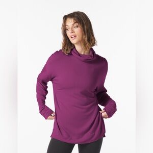 Athleta Maroon Size L long-sleeve turtleneck top.  "Tear Away B4 U Play"